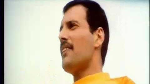 Freddie Mercury Tribute Concert Queen + Joe Elliott & Slash Tie Your Mother Down