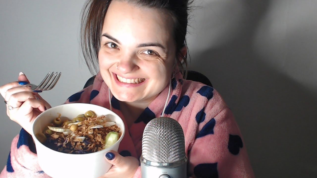 Un POKE squisito! || ASMR MUKBANG e chiacchiere