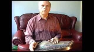 How to play the 5-Chord Zither demonstrated by Etienne de ...