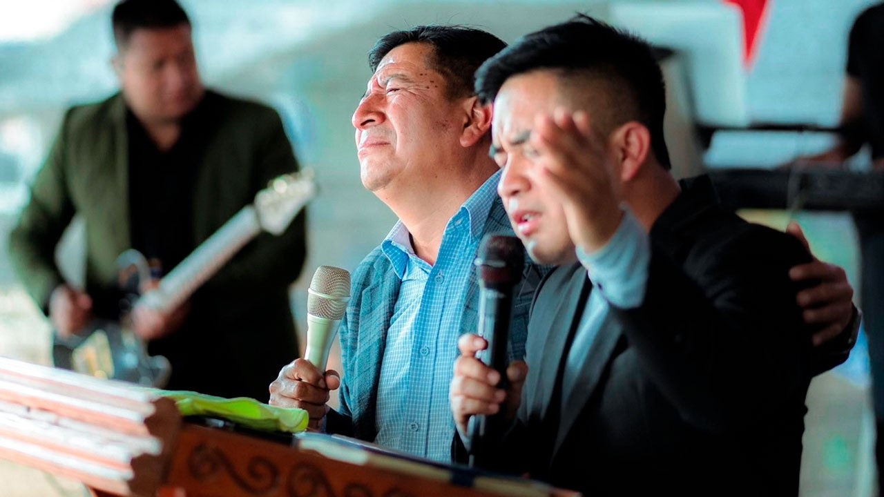 Hijo mío no estás solo, El está contigo 📀🙌 Wayner rodriguez y Alabanzas en el cielo