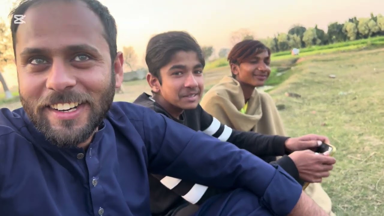 Kamra ma games khalta howa/chot lag gaye