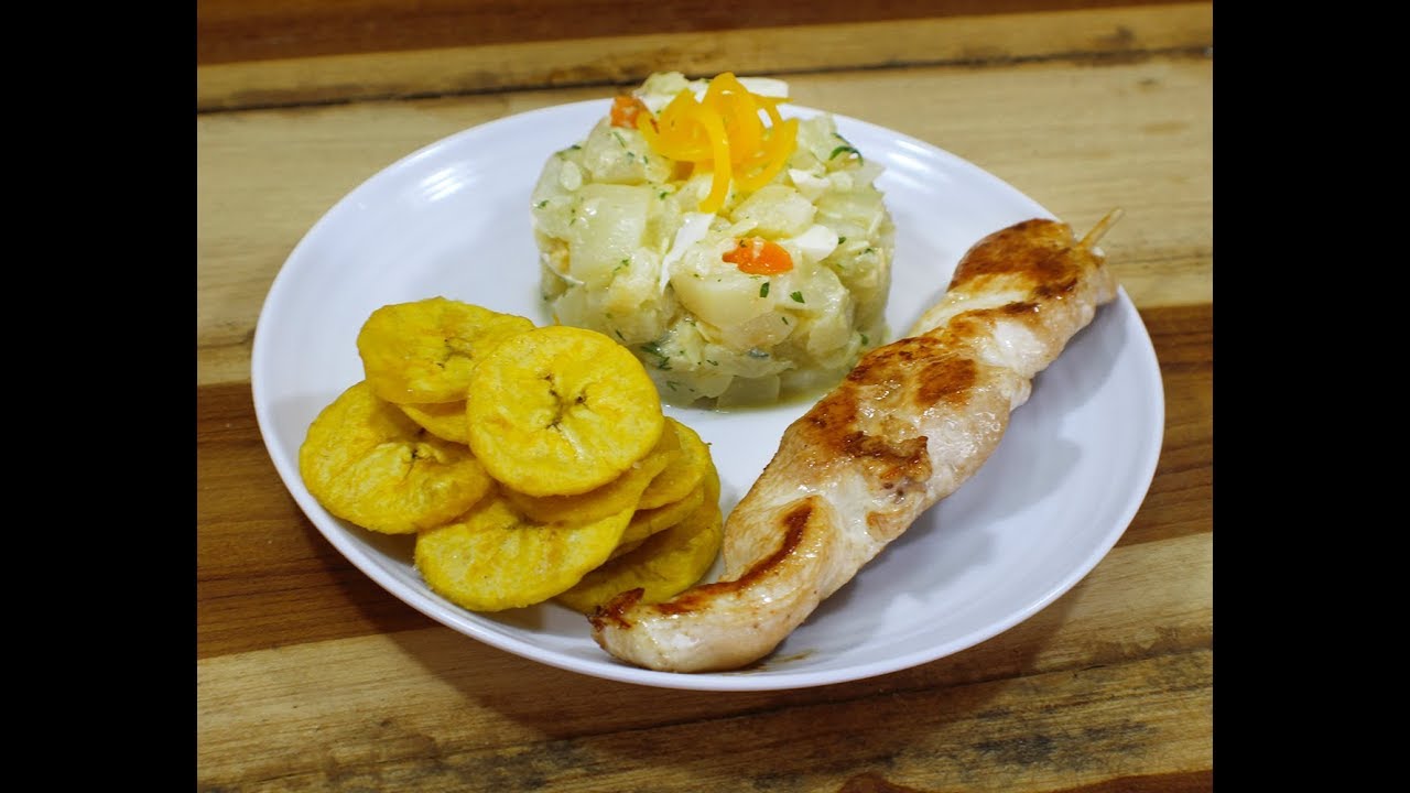 Brochetas de pollo con verdura y tajaditas pollo inka