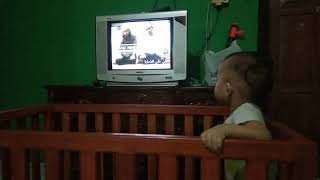 Ordinary Reaksi Anak Kecil, Nonton Adzan Magrib Di Tv, Masya Allah.