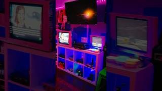 What is a retro gamer? @NEONBattleGlitch