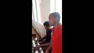 ASILEGEE MOYOWE, By John Mgandu