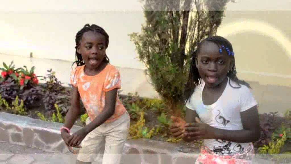 les enfants de la jeunesse de kinsoundi barrage 4