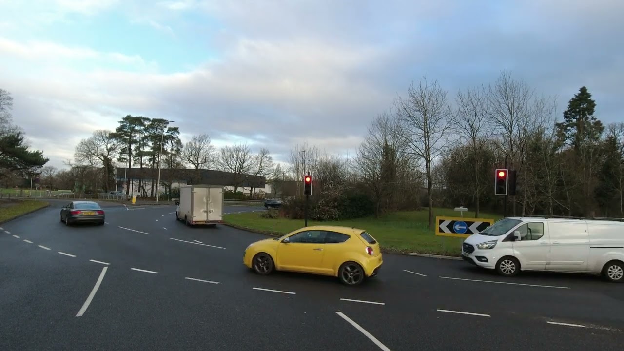 Morning drive around Bracknell, Berkshire, England, UK (4K, 3840x2160, 25FPS)