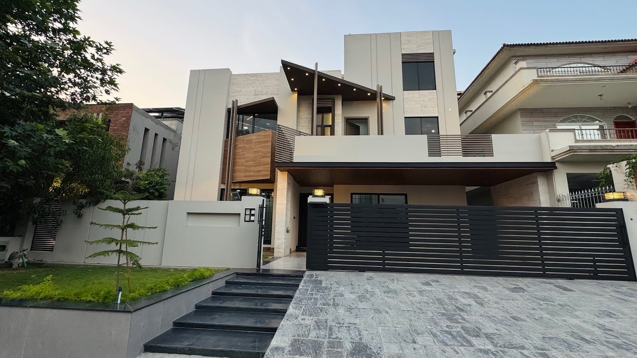 1 Kanal House For Sale in G13 Islamabad 