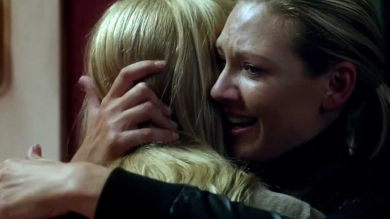 Fringe ITA - 5x01 - Il ricongiungimento tra Olivia ed Henrietta