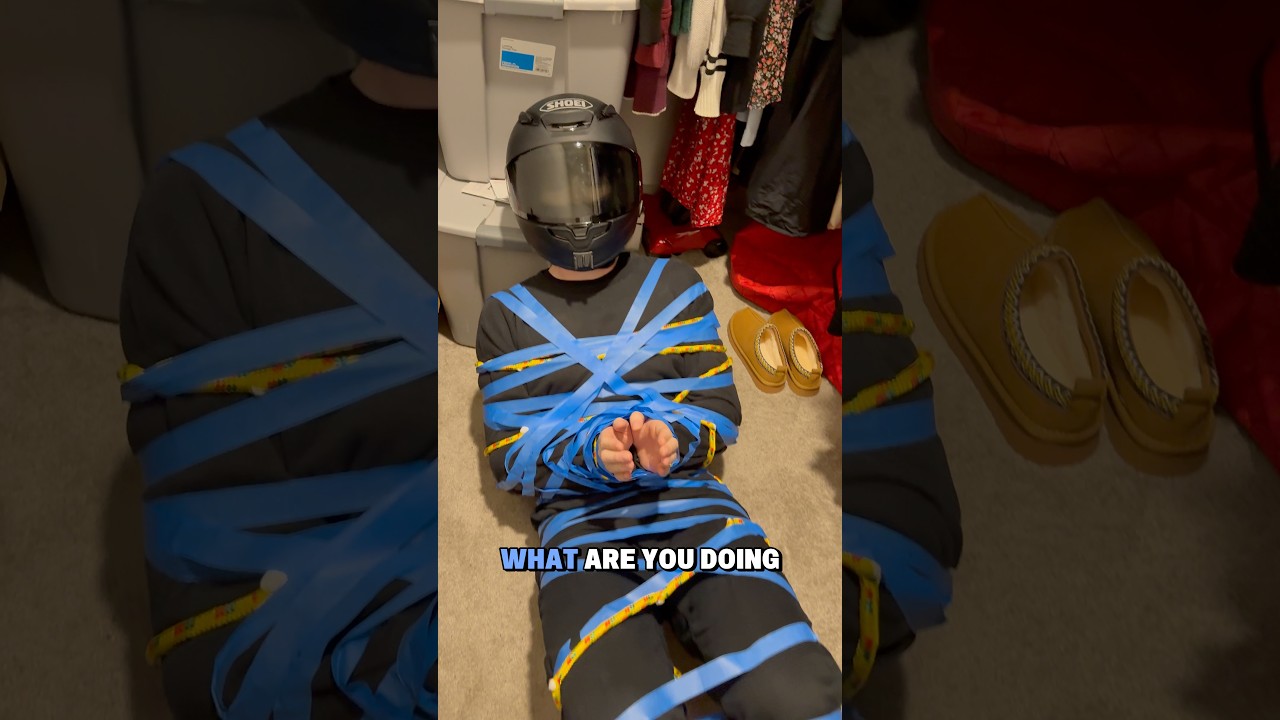 I&rsquo;m never helping her again 😭 #booktok #darkromance #hauntingadeline #biketok #maskedmen