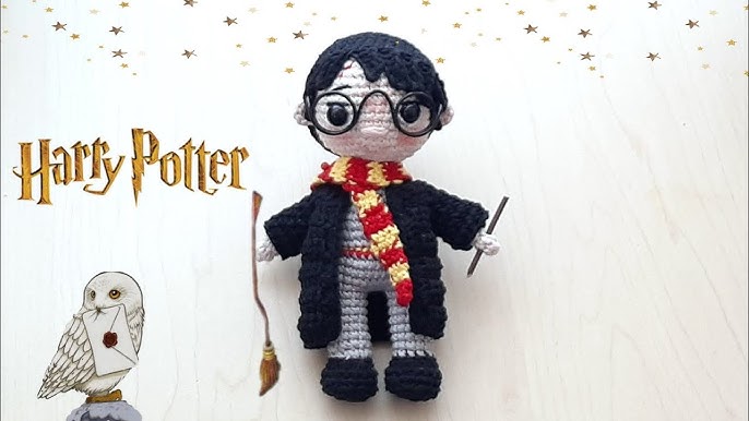 How to make the broom for your crochet Harry Potter Project! 