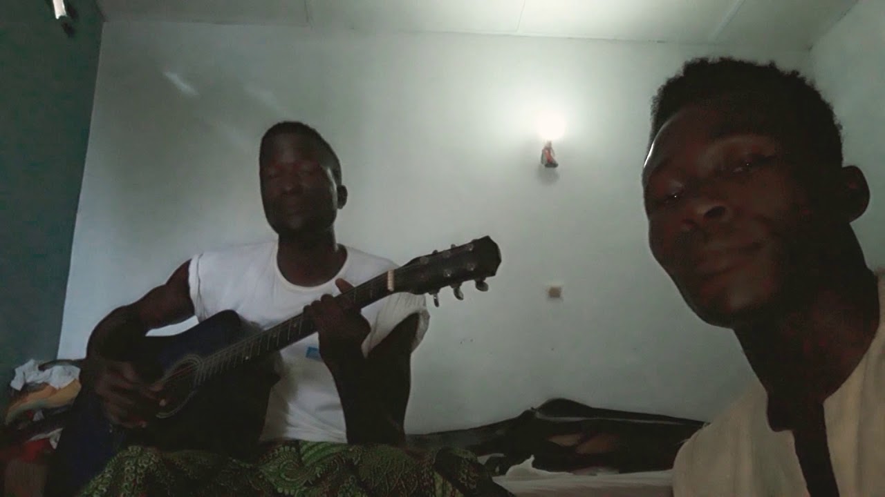 SELMO DJIDJI & LA MELODY   Diieu fait des miracles