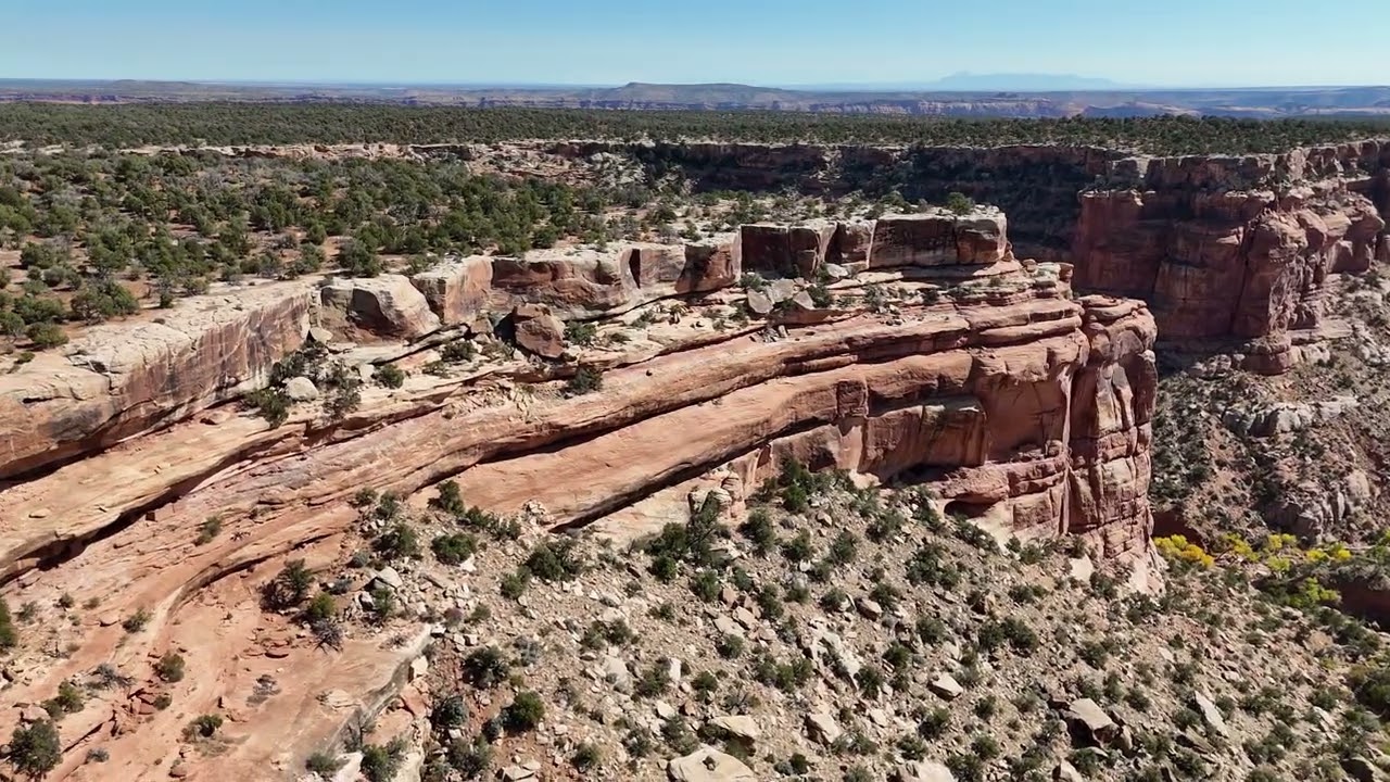 Mule Canyon Cave Towers