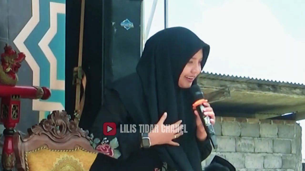 NGAJI MALES SENENGANE DOLANAN HP || CERAMAH LUCU USTADZAH MUMPUNI