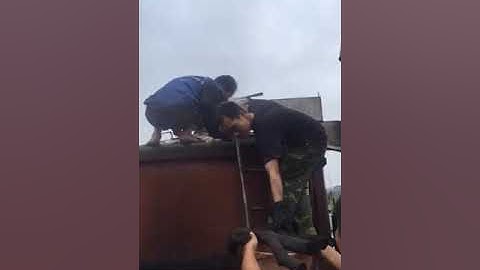 Ra than củi nóng hổi lò hầm than Vinfire