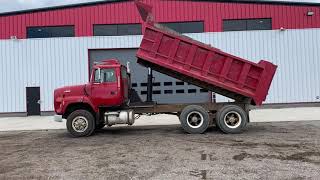 Lot 536, 1994 Ford 9000 Dump Truck