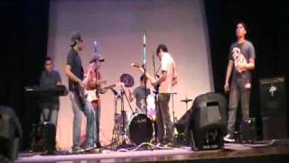 Download Lagu Hit in the USA. MP3