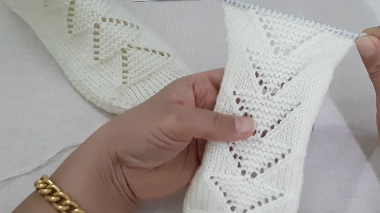 İncili İki Şişle Ajurlu Dikişsiz Çorap Yapılışı /Very Easy Knitting Slippers