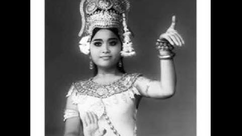 ANH LÍNH TÌNH NGUYỆN VÀ ĐIỆU MÚA APSARA NSND Doãn Tần