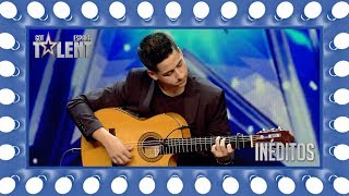Video thumbnail of "Es capaz de tocar todos los éxitos del momento con su guitarra | Inéditos | Got Talent España 2018"