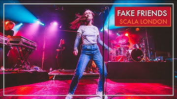 Sigrid - Fake Friends (Live at Scala)