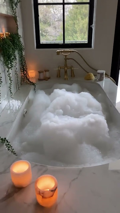 Bathroom goals with a bubble bath #bathroomdesign #bathtub #bathroominspiration #bathroomgoals