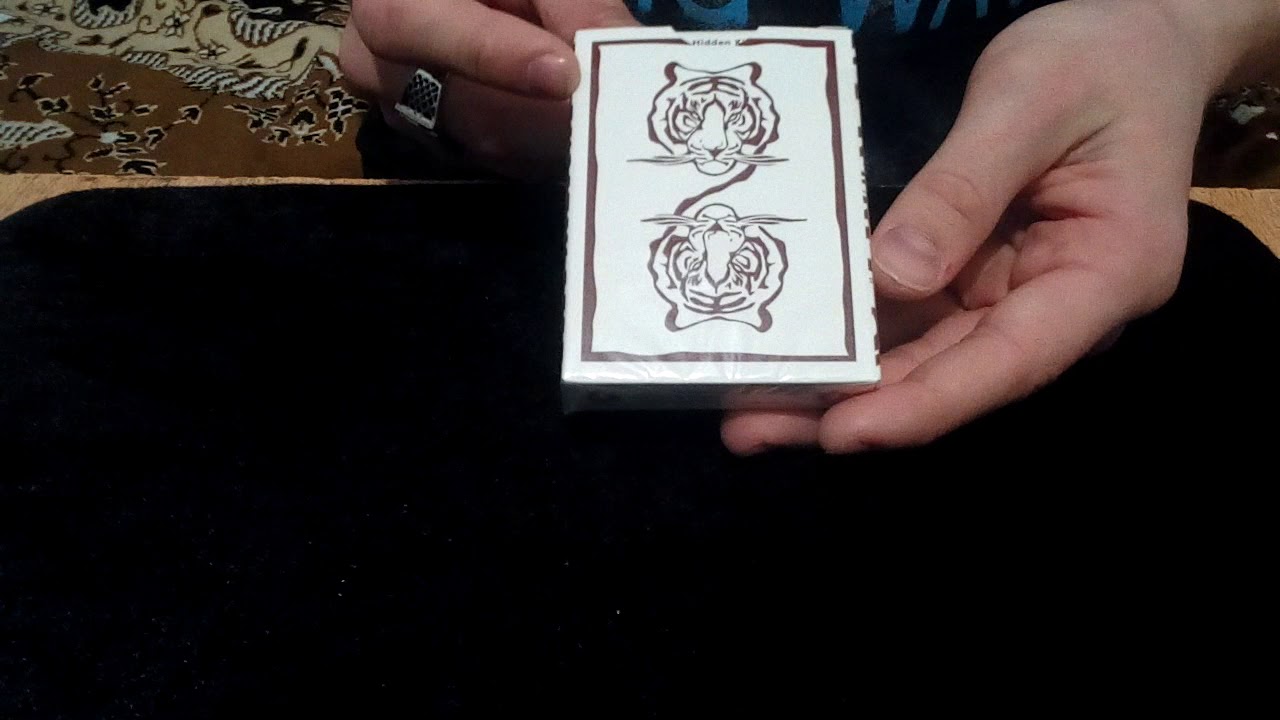 Обзор замечательной колоды The Hidden king.