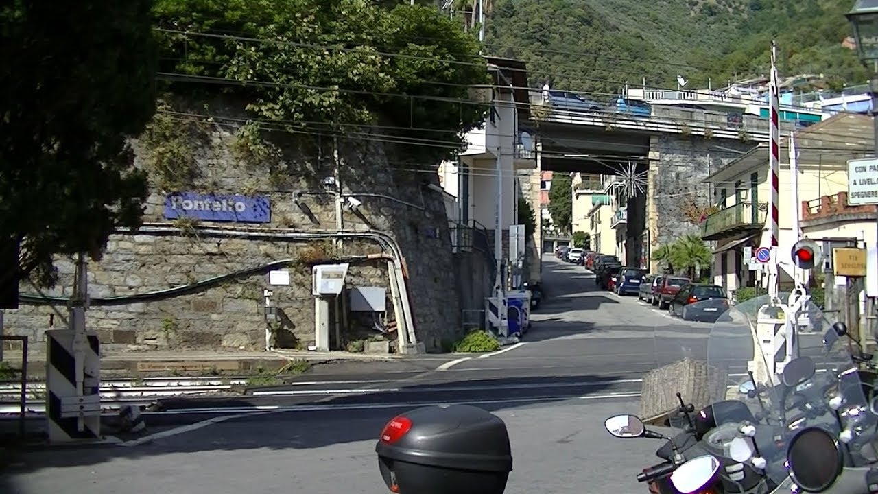 Spoorwegovergang Pontetto (I) // Railroad crossing // Passaggio a livello