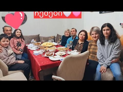 ჩემი ოჯახი სიმღერას ასრულებს ლანდერ დევიძე სიმღერას ჰქვია გზა სიყვარულის 