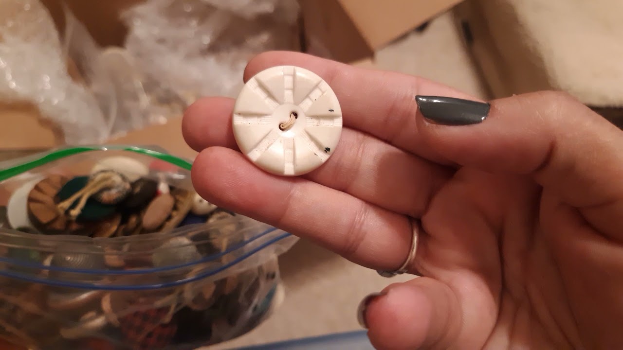 I bought 3lbs of vintage buttons 😬