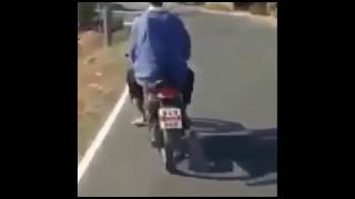 Video Lucu Dan SYUPER Ngakak | Naik Motor Sambil Goyang Turun Naik
