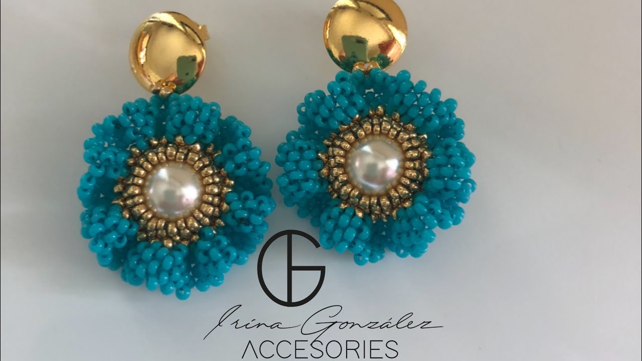 Aretes en mostacillas. Aretes flor en mostacillas #bisuteriahechaamano #aretesenmostacilla