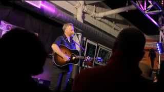 Watch Billy Bragg Raglan Road video
