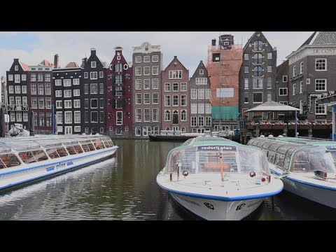 В Амстердаме в честь юбилея проводят выставку, посвящённую истории миграции