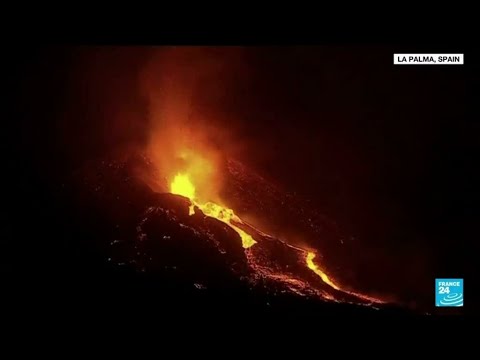 One month on, still 'no signs' that La Palma volcanic eruption will end soon • FRANCE 24 English - One month on, still 'no signs' that La Palma volcanic eruption will end soon • FRANCE 24 English