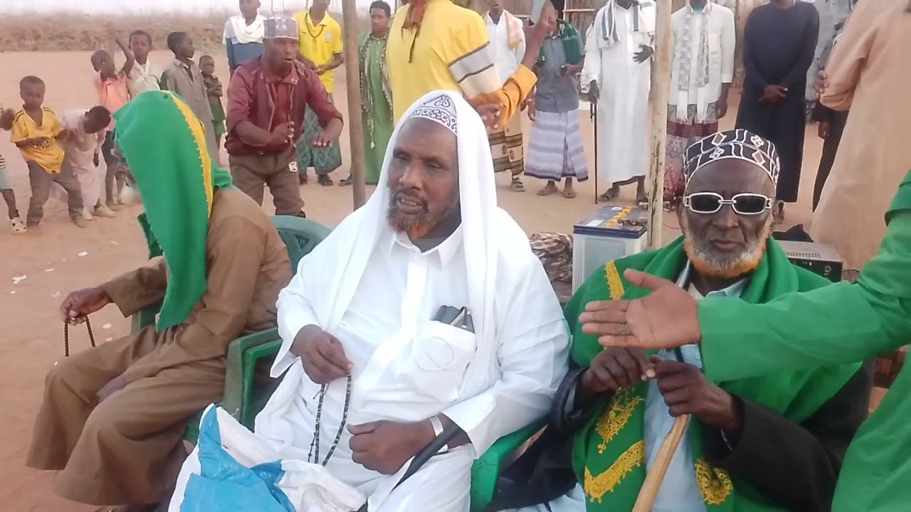 Warbixin: Banaanbaxa siyaarada sheekh ooyaaye iyo Sheekh Cabdiqaadir JIILAANI 