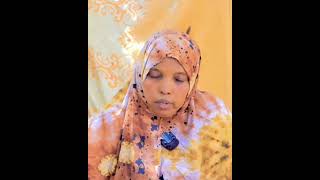 Hooyo Iyo Caruurteeda Geed Hoostii Ayaa Gurri U Ah Fadlan Caawi Ka Farxi Sii Faafi
