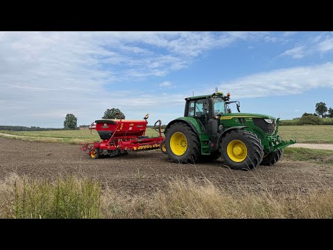 Seeding finished. It went smoothly, the wheat is coming up, and the rapeseed needs regulating!