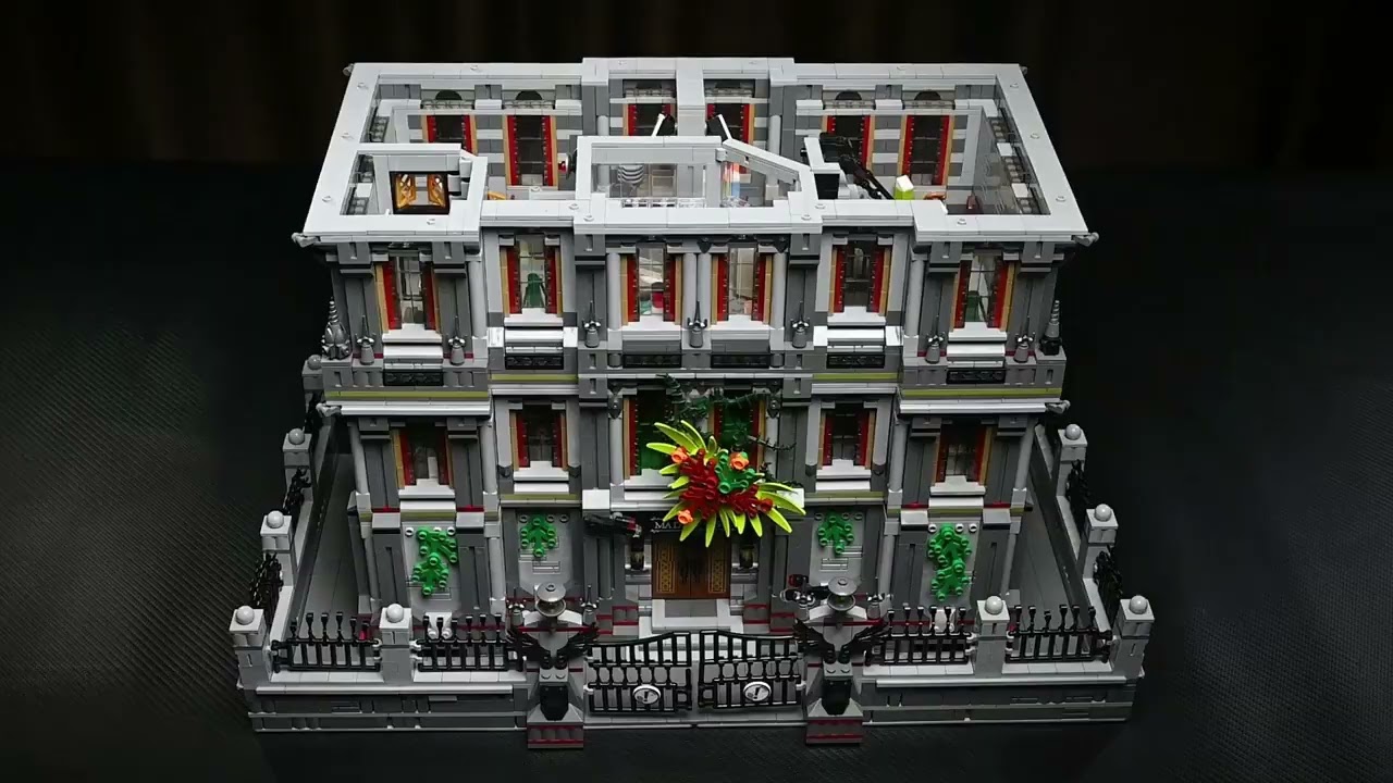 7499PCS Lunatic Hospital Model MOC 613002 City Street View