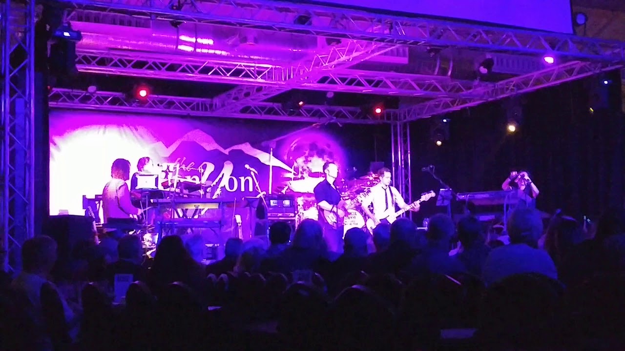 Dweezil Zappa Peaches En Regalia into Willie The Pimp Live In