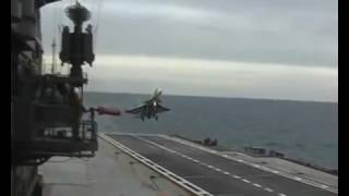 Sukhoi Su 33 No successful attempt to sit on the deck     the thrust of the engines is FANTASTIC!!!t