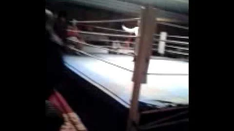 Albert Boyd boxing