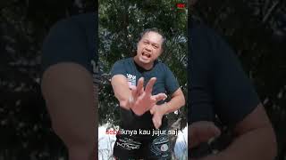 Download Lagu kamu dimana dengan siapa MP3