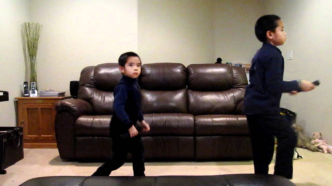 Just Dance 3 (Black Eyed Peas Pump It) YouTube