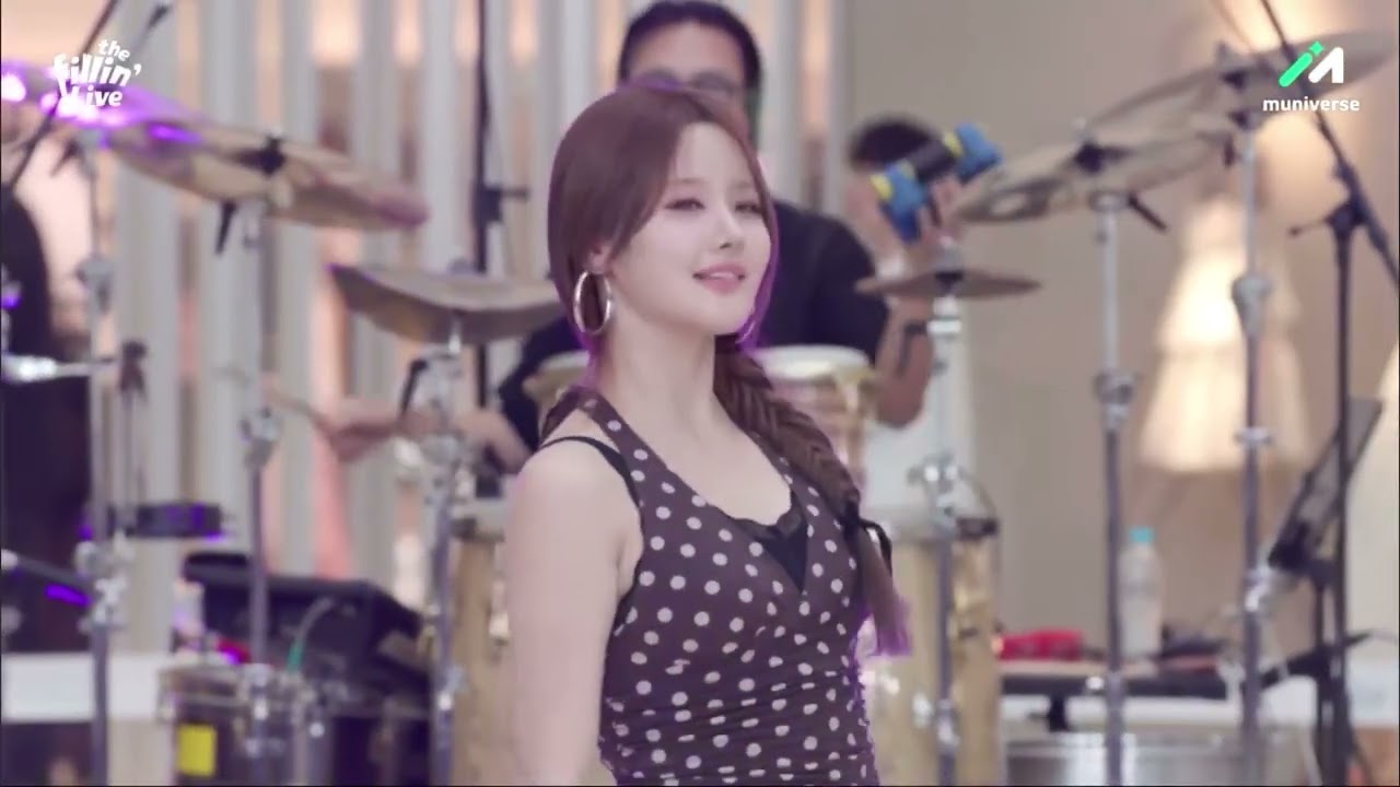 키스오브라이프 KISS OF LIFE 'Lips Hips Kiss'|250607 @itsLiveOfficial