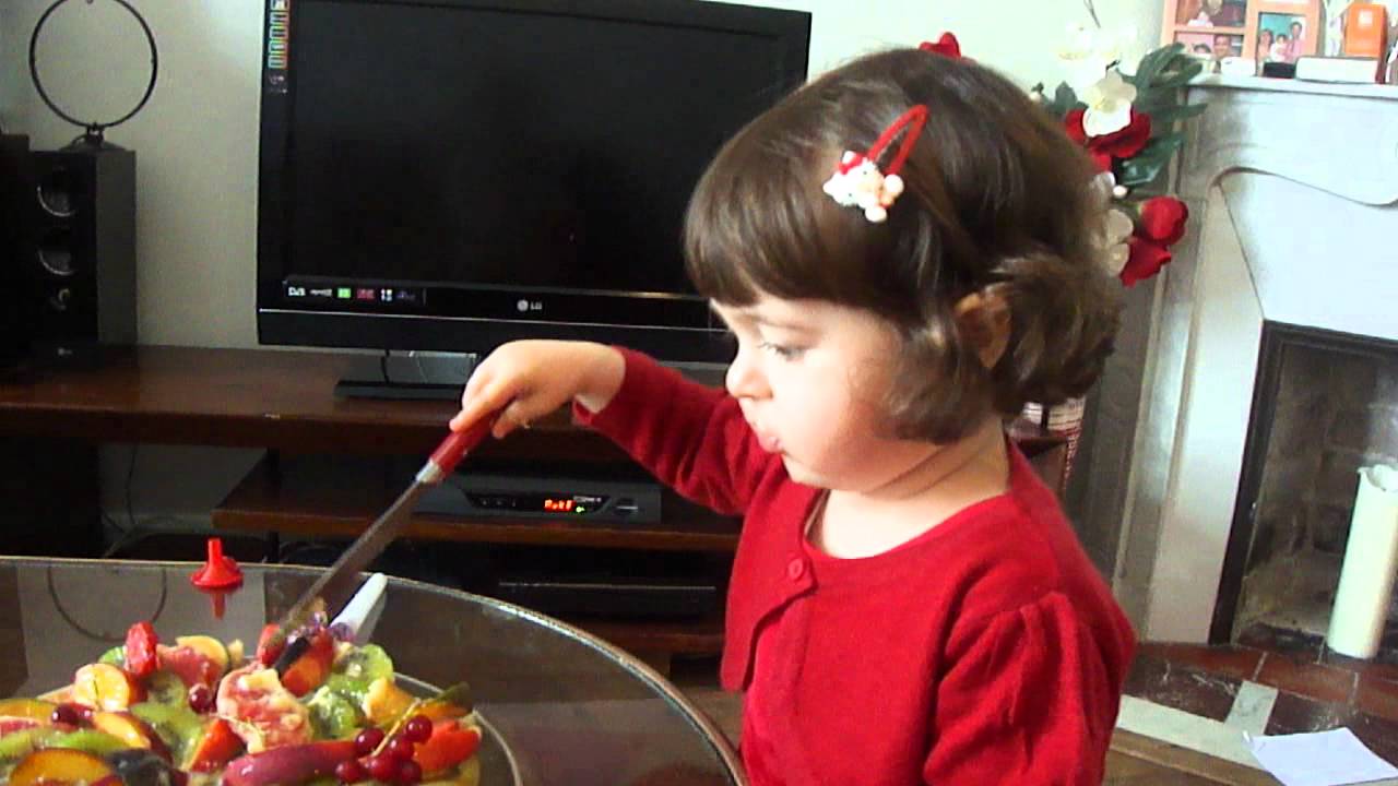 mathilde éclate son ballon !