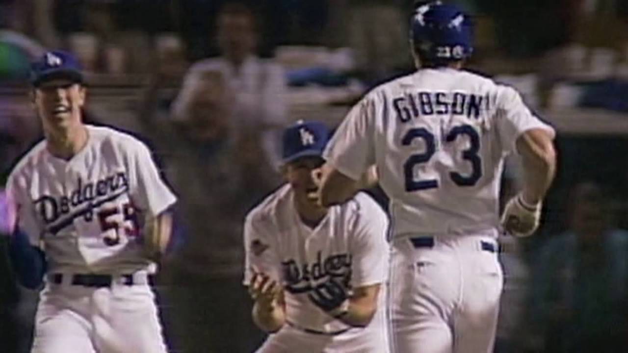 Vin Scully calls Kirk Gibson's legendary 1988 World Series Game 1  game-winning homer (Full at-bat) 