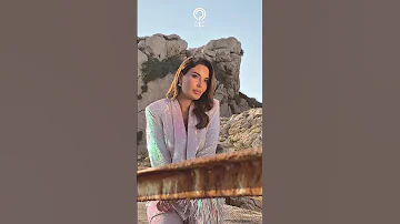 تصرف مثير للجدل من سيرين عبد النور مع صديقها سيف نبيل رغم وجود زوجها بجانيها 