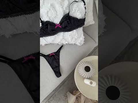 Жіночий чорний комплект білизни — мереживний бюстгальтер і трусики з бантиком S,M, видео 1