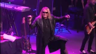 Dokken - Unchain The Night - Return To The East Live (2016)